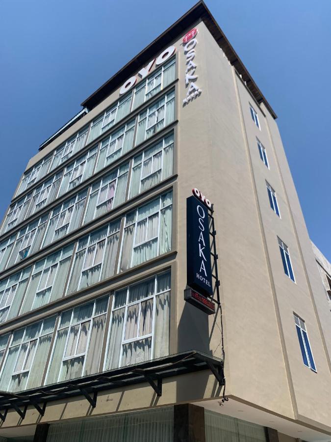 Oyo 676 Hotel Osaka Batam Exterior foto