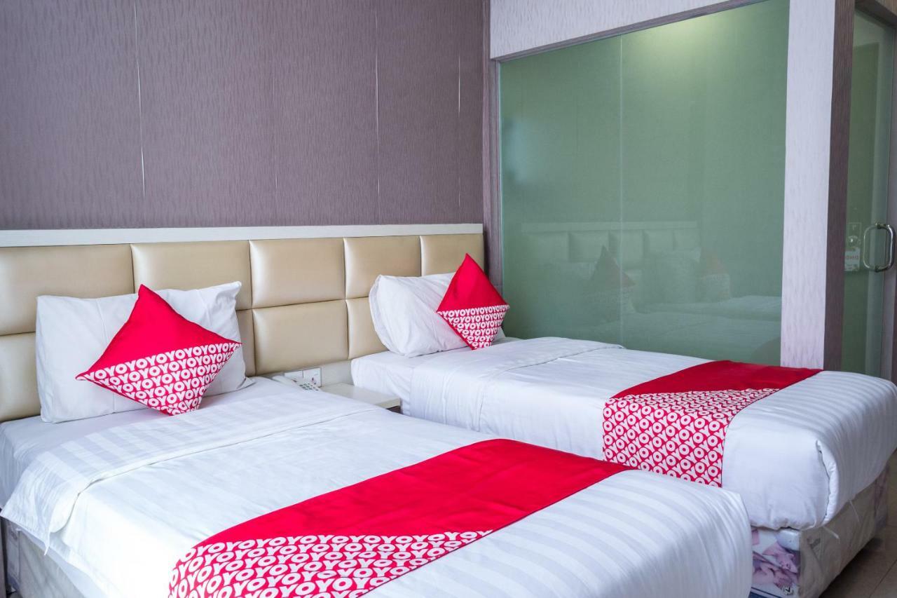 Oyo 676 Hotel Osaka Batam Exterior foto